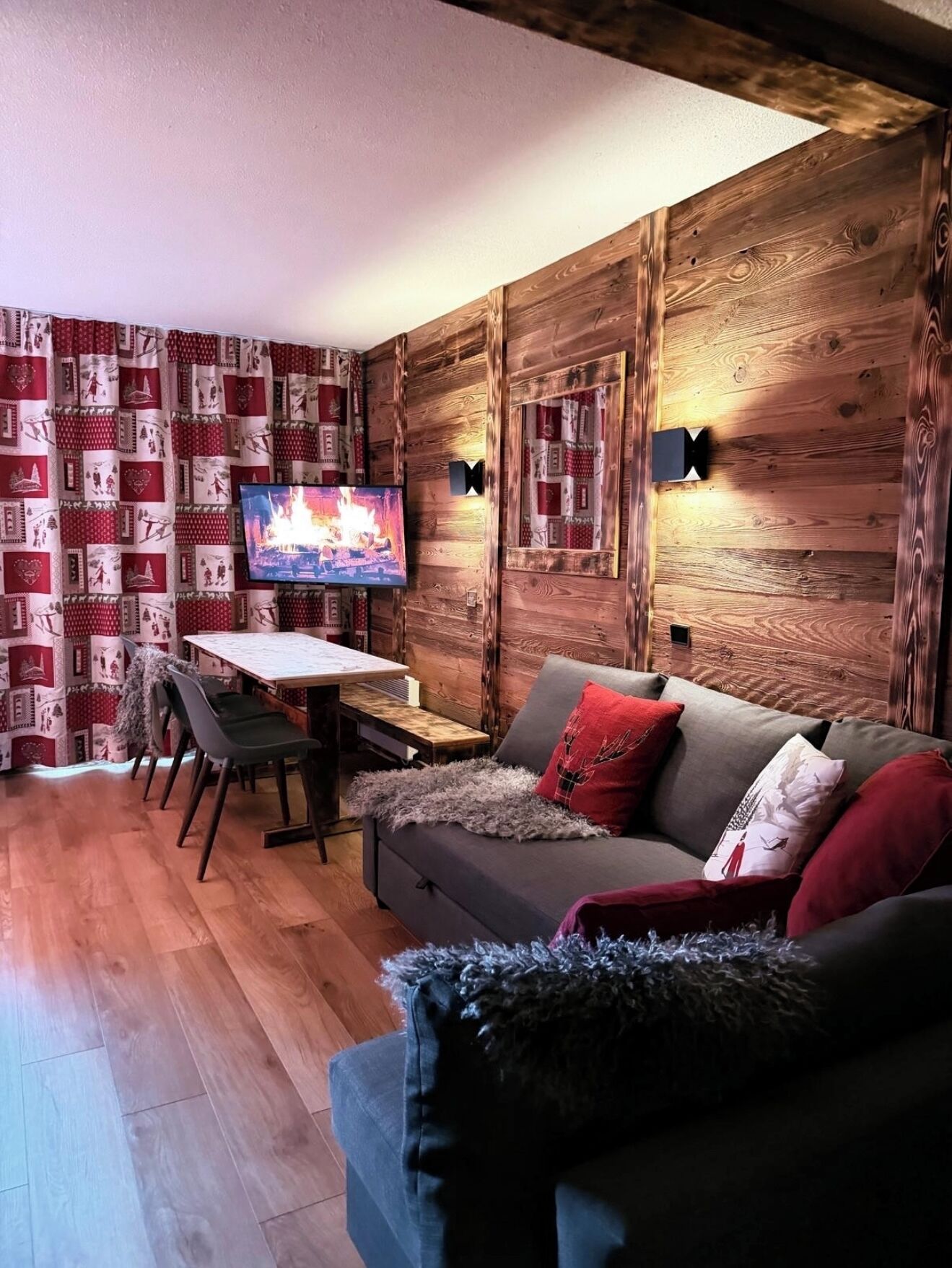 Cosy Ski In/ Ski Out Apartment In Courchevel 1550 - Saint-Bon-Tarentaise