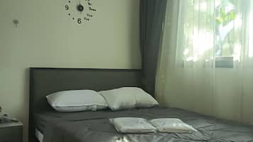 1 bedroom, WiFi, bed sheets