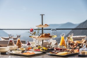 Petit déjeuner préparé à la commande compris tous les jours