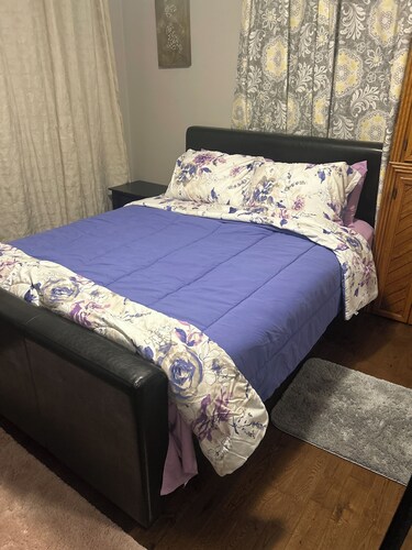 Cozy 2 bedroom with own bathroom