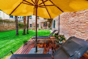 Terrace/patio - The Secret Garden of Venice Sanctuary: A Peaceful Getaway (Venezia)