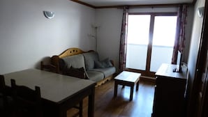 Unclassified image, 3 of 3, button - 3 Rooms With View of the Slopes (Bessans)