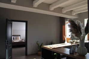 Superior Double Room, Balcony, City View | Free WiFi, bed sheets - Villa Caza (Chișinău)