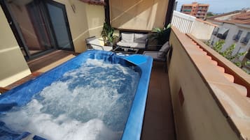 Suite, 1 lit double | Terrasse/Patio