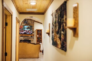 Interior - Hidden speakeasy, fire pit, creek (Dahlonega)