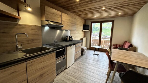 Coffee/tea maker, fridge, microwave, oven - Twilight 5 (La Clusaz)