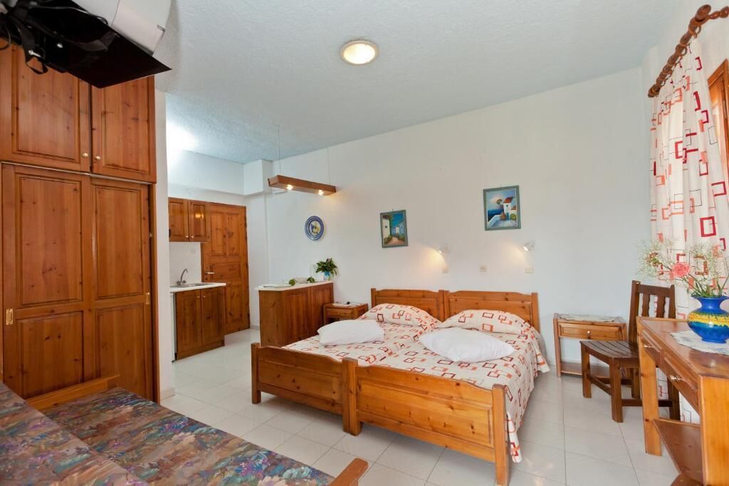 In-room safe, free WiFi