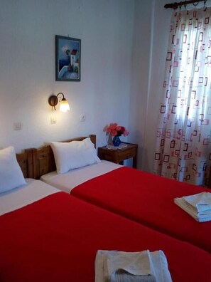 In-room safe, free WiFi - Sofia's Garden by Booking Kottas (Skopelos)