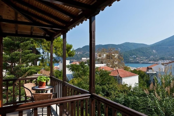 Deluxe Studio, Balcony, Sea View | Terrace/patio - Sofia's Garden by Booking Kottas (Skopelos)