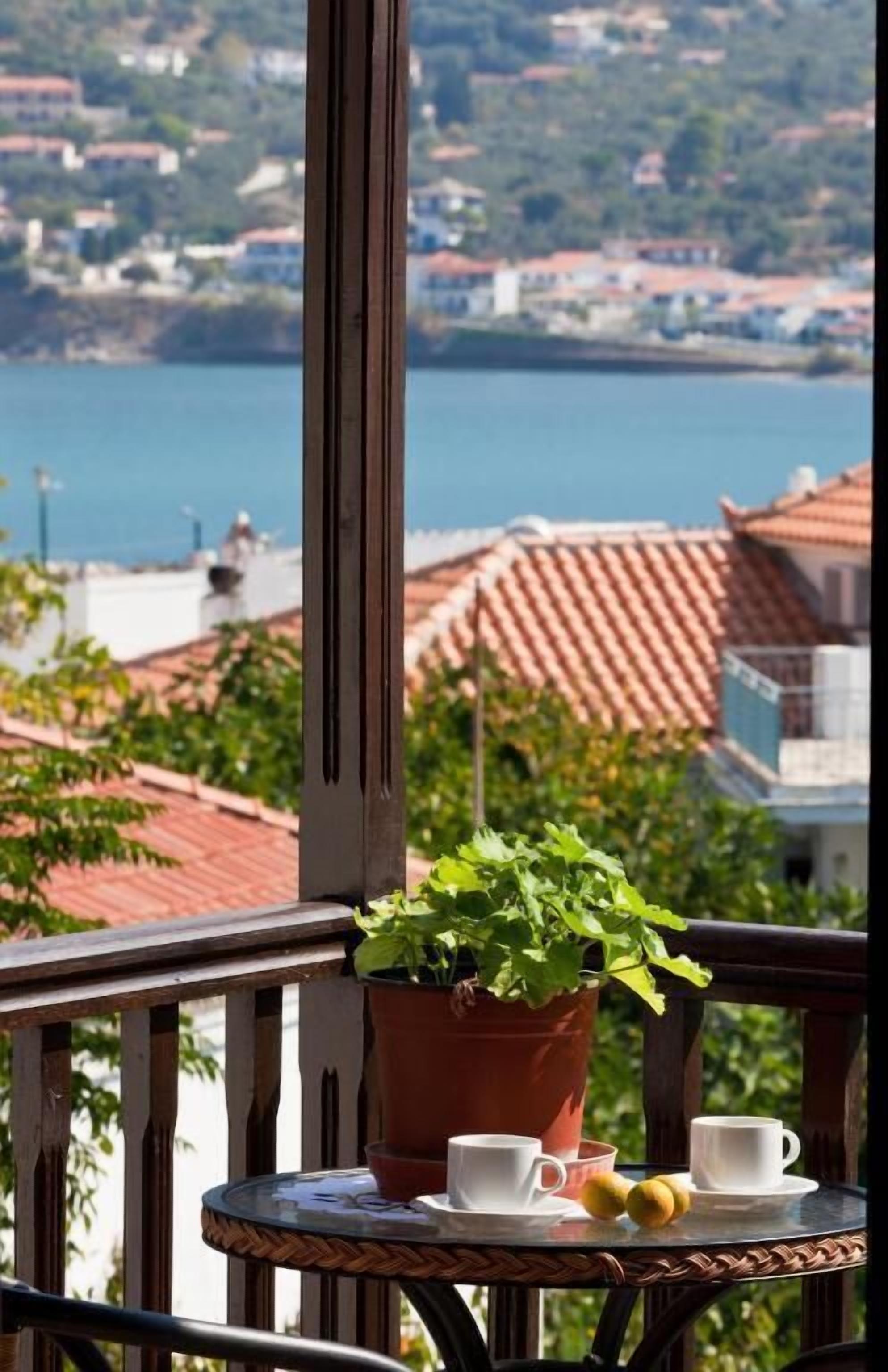 Deluxe-Studio, Balkon, Meerblick | Terrasse/Patio