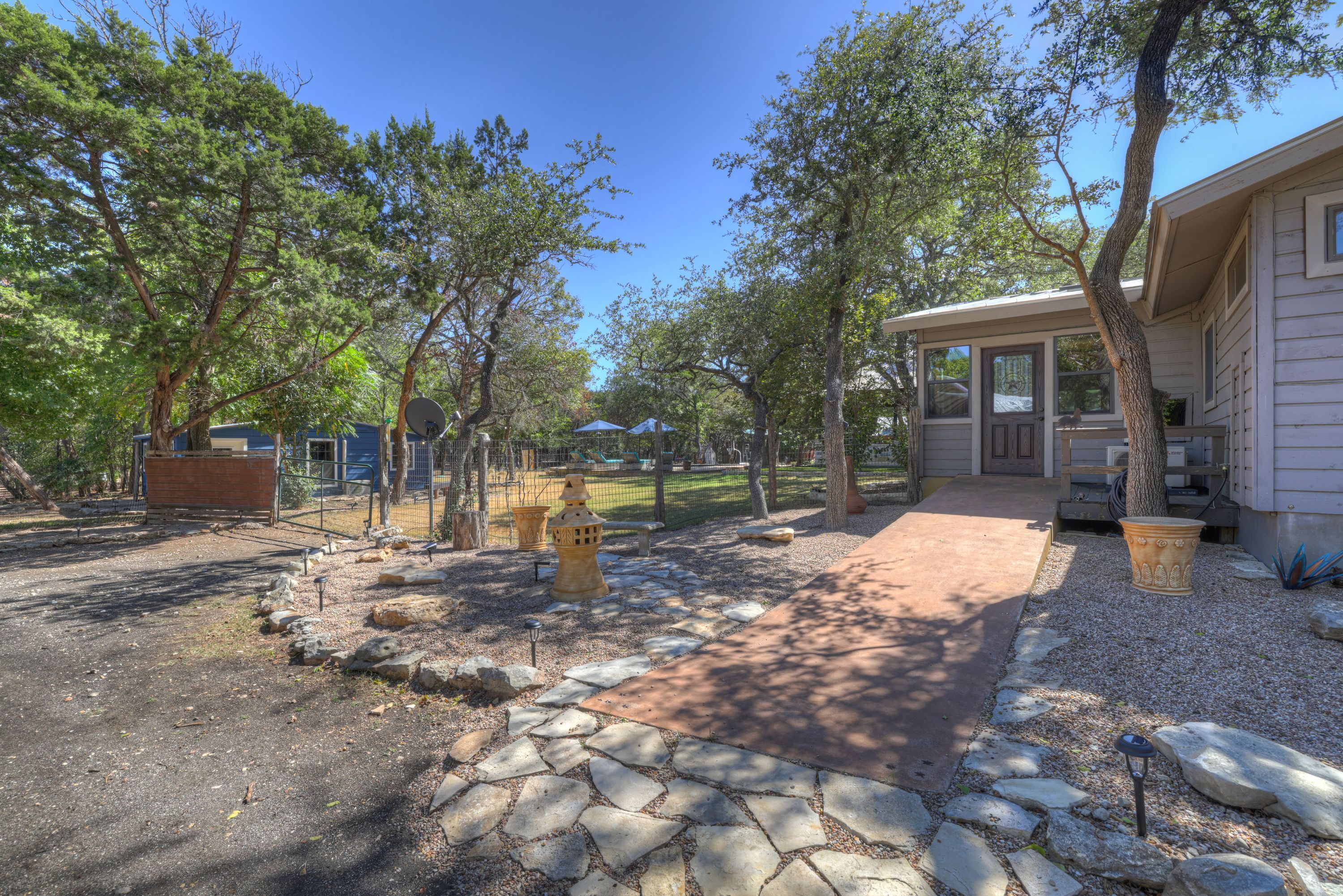 独立别墅 | 8 多间卧室