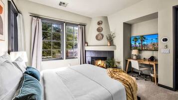 1 bedroom, desk, iron/ironing board, WiFi