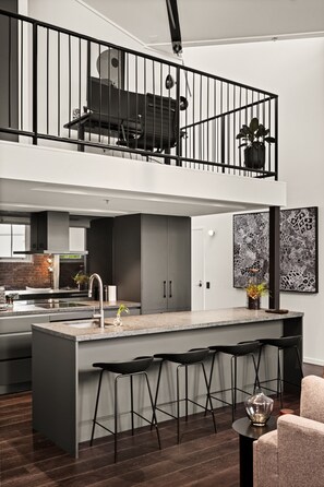 Apartment | Private kitchen - Stylish Riverside 2-bedroom Apartment in Teneriffe (Brisbane)