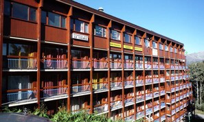 Exterior - Apartment in Charvet Near Ski Slopes (Bourg-Saint-Maurice)
