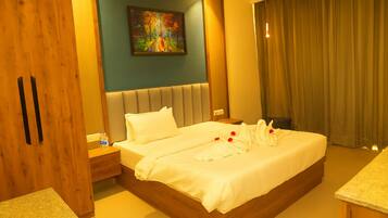 Luxury Double Room, Balcony, Garden View