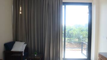 Luxury Double Room, Balcony, Garden View