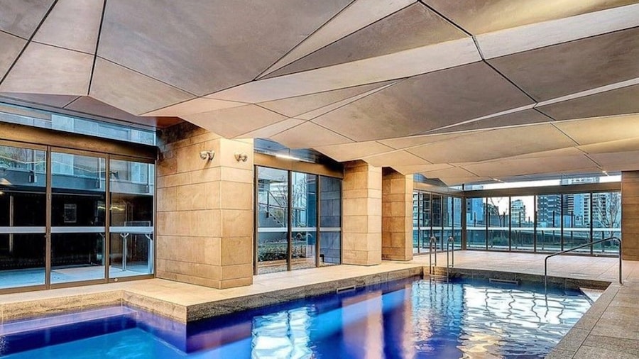 Melbourne CBD 2bed With Gym, Sauna & Pool Access