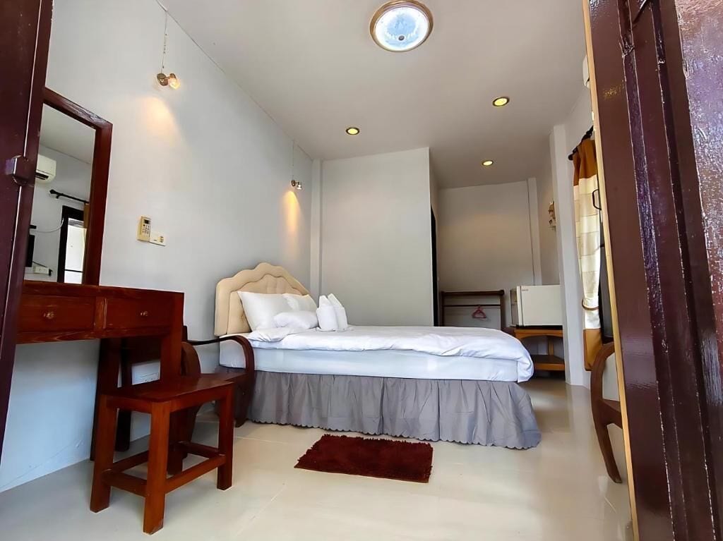 Deluxe House, Garden View | Desk, blackout curtains, soundproofing, free WiFi