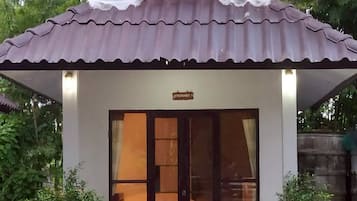 Deluxe-Haus, Gartenblick | Schreibtisch, kostenloses WLAN