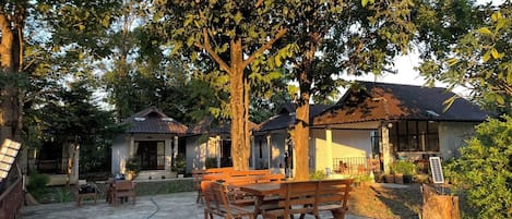 Área de parrillas y picnic