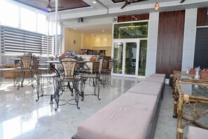 Room service – dining