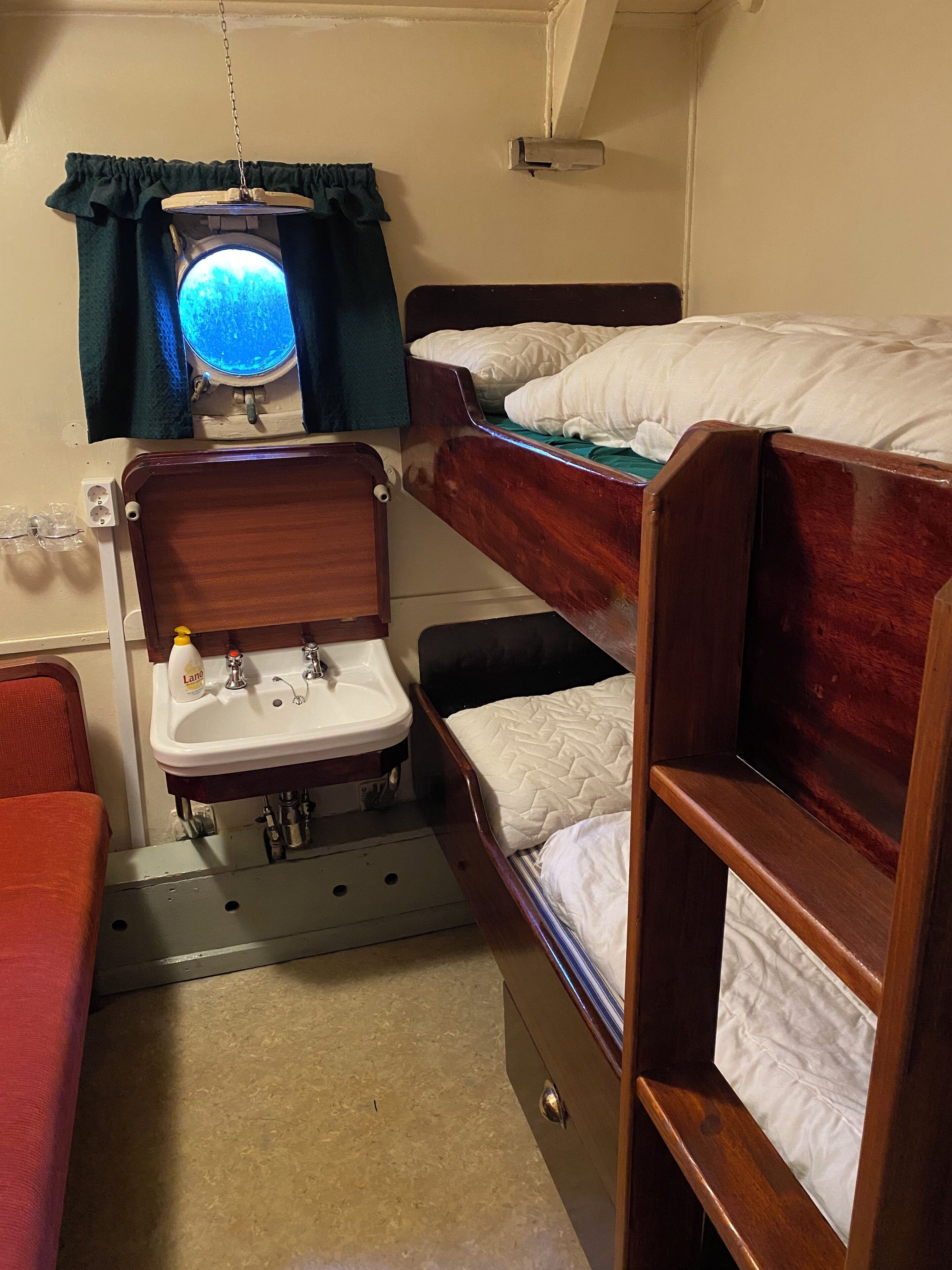 Double Room, Non Smoking, Shared Bathroom