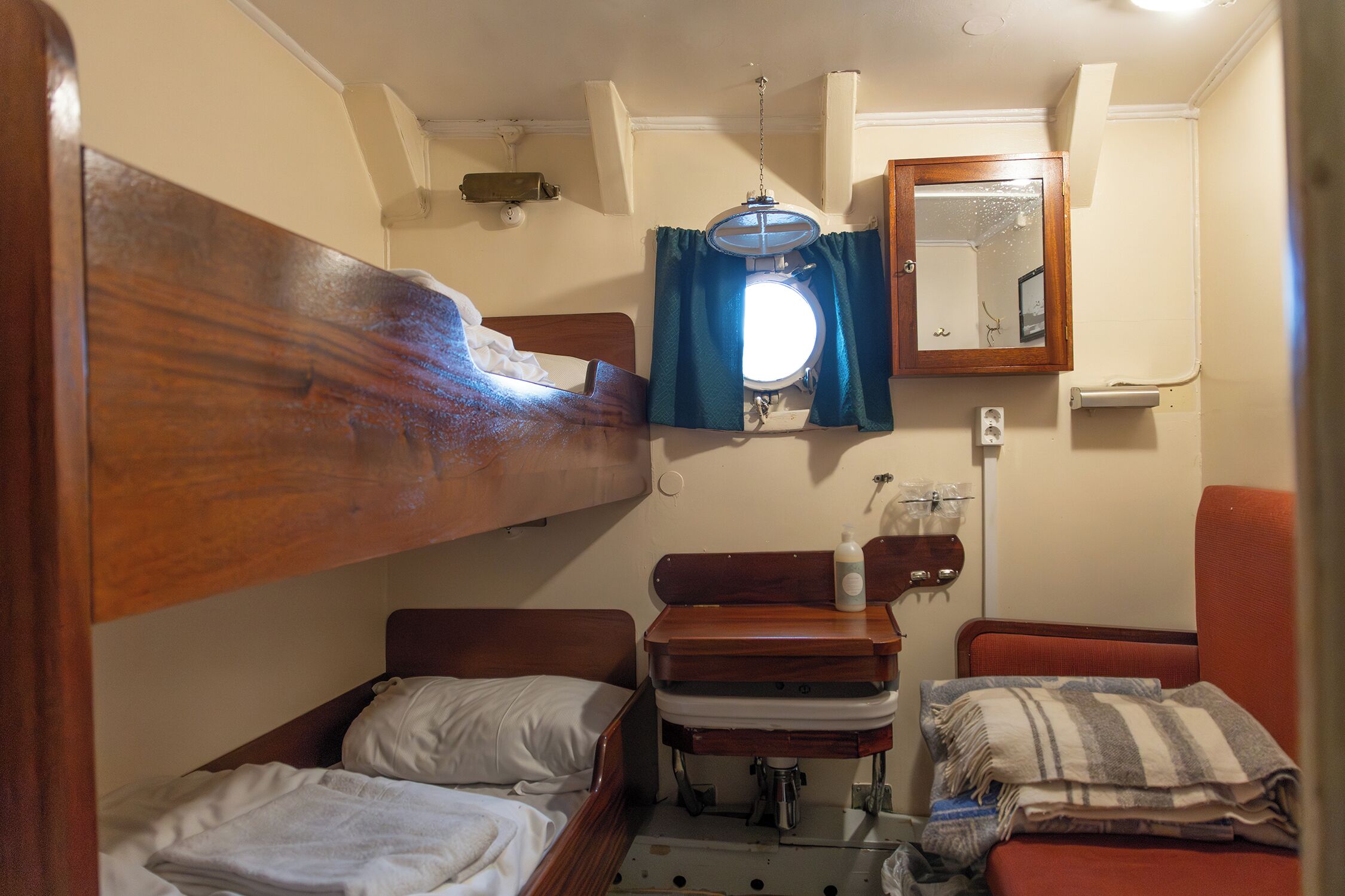 Chambre Double, non-fumeurs, salle de bains commune