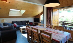 Living area - Apartment in Grand-bornand With Mountain View (Le Grand-Bornand)