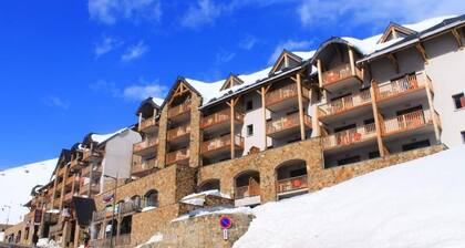 3-room Duplex Cabin for 9 People