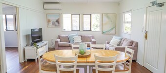 Seeside Cottage Central Bargara - Families & Pets Welcome