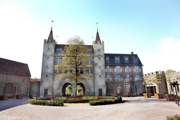 واجهة المنشأة