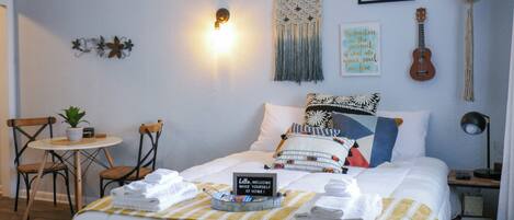 1 sovrum, strykjärn/strykbräda, wi-fi och sängkläder