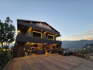 Aparcamiento sin asistencia gratuito