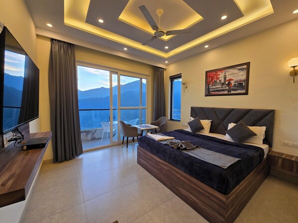 Deluxe Room, Balcony, Hill View