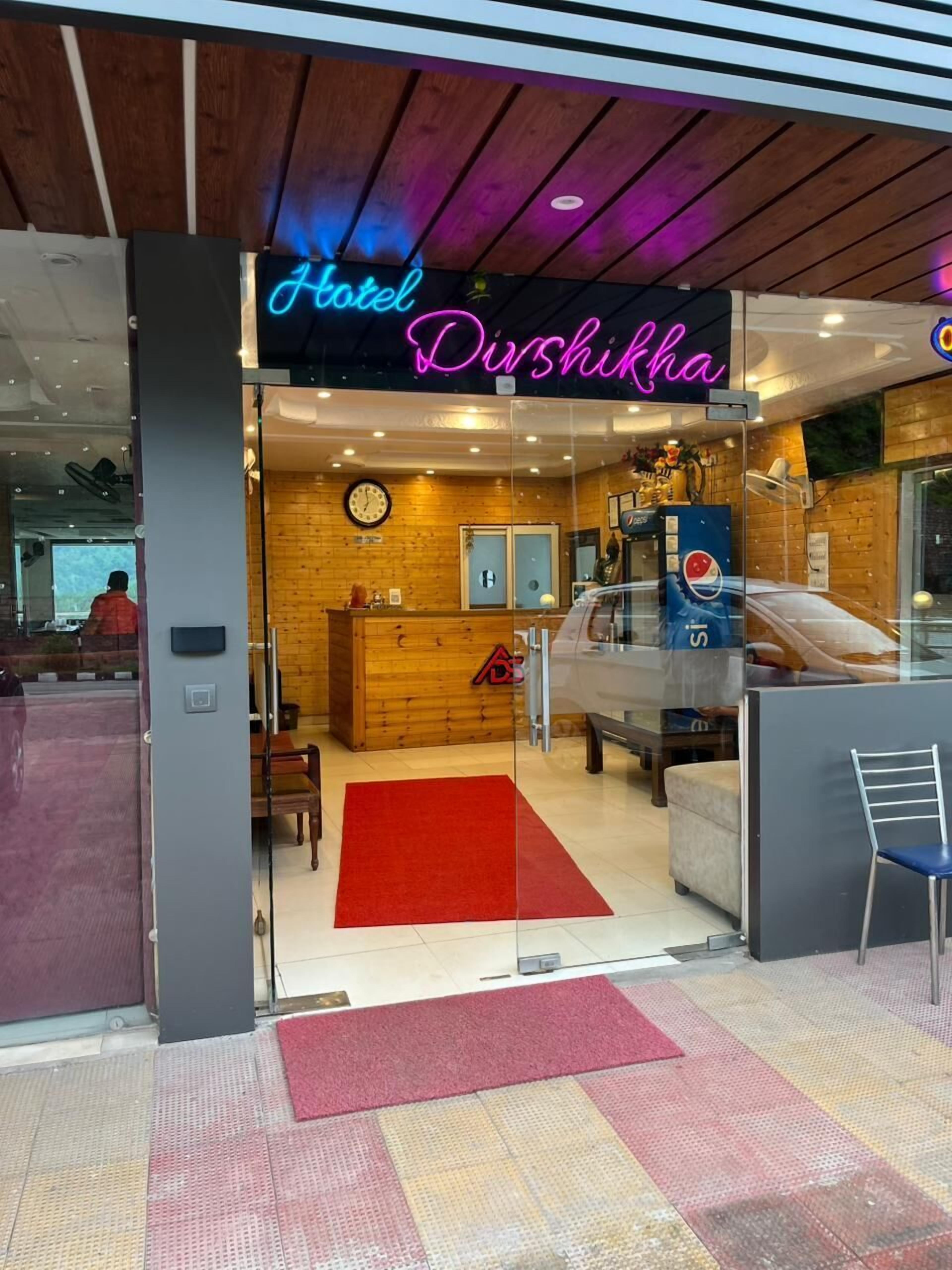 Facciata della struttura