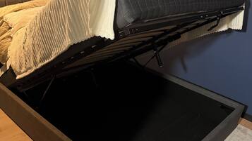 Bügeleisen/Bügelbrett, WLAN, Bettwäsche