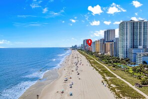 On the beach - Palms Resort Unit 905 - Oceanfront! (Myrtle Beach)