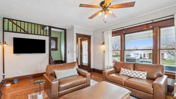 Smart TV, video games, ping pong