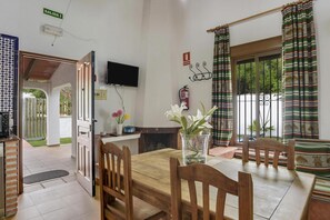 Dining - Holiday Home 'Miguelin 2' with Shared Pool, Wi-Fi and Air Conditioning (Zahora)