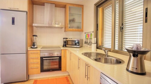 Stunning villa with awesome pool and direct golf and ocean views!