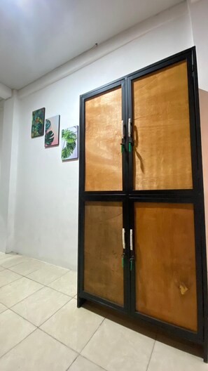 Basic Shared Dormitory | Free WiFi, bed sheets