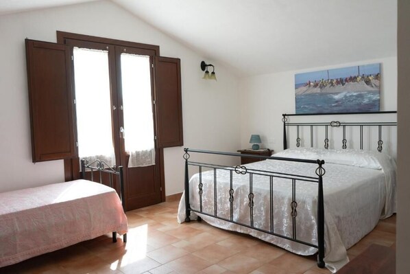 1 bedroom, WiFi, bed sheets