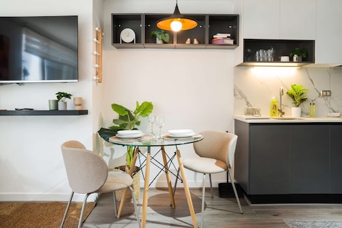 Cozy Ñuñoa Studio for 2 with Balcony Bliss