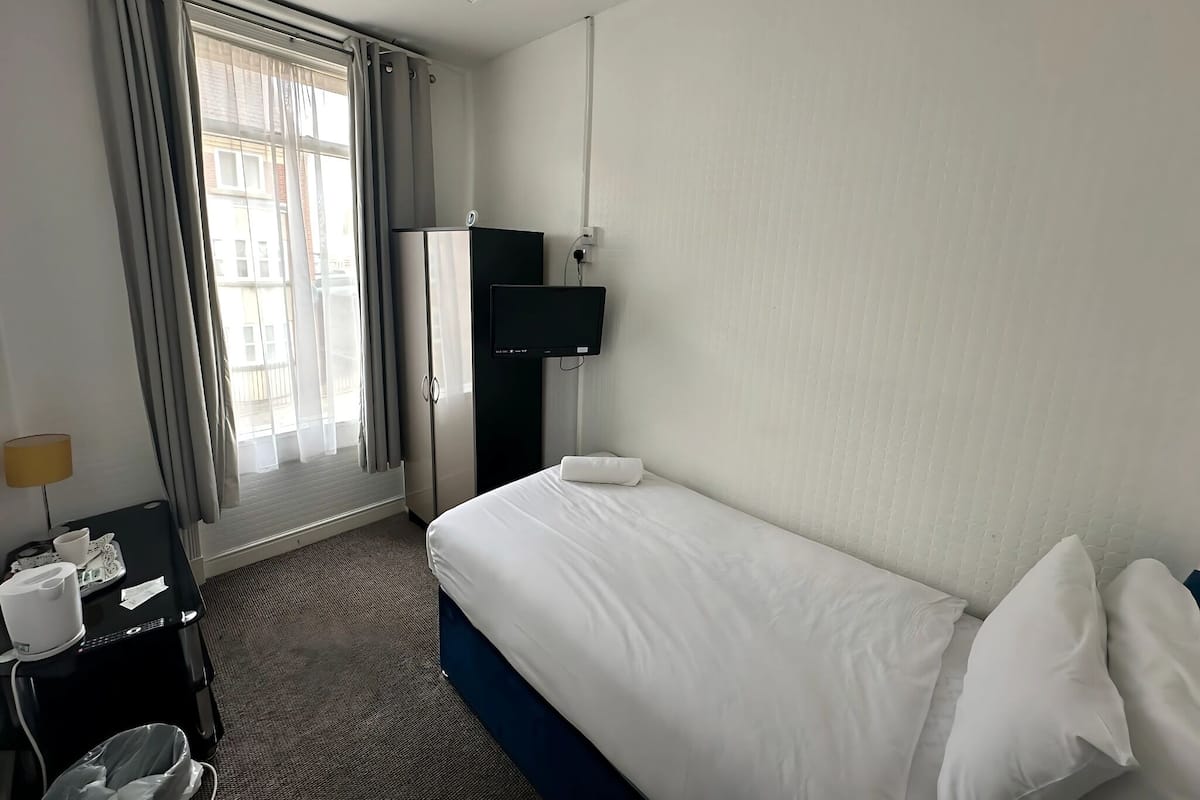 Tabla de planchar con plancha y wifi gratis