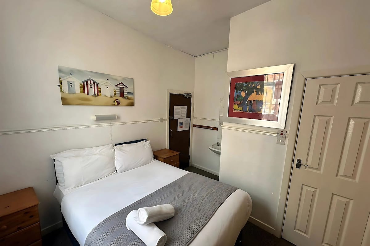 Habitación doble estándar | Tabla de planchar con plancha y wifi gratis