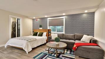 Työpöytä, ilmainen Wi-Fi, vuodevaatteet