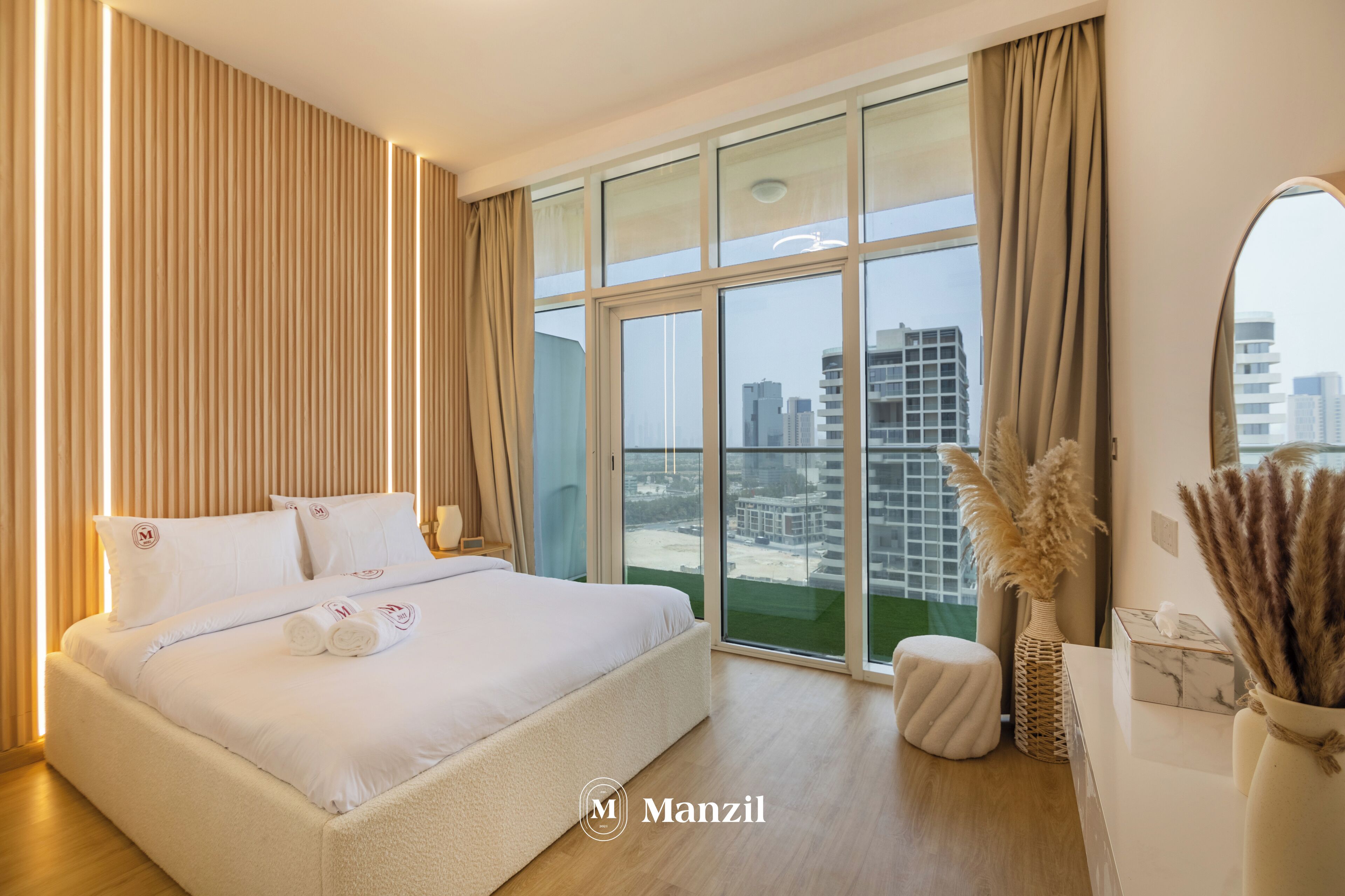 Căn hộ Cao cấp, ban công, quang cảnh thành phố | Màn/rèm cản sáng, bàn ủi/dụng cụ ủi quần áo 