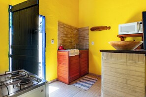 Private kitchen - Yellow House in Icaraí de Amontada (Amontada)