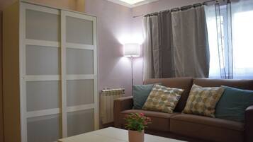 Basic-stúdíóíbúð | Stofa