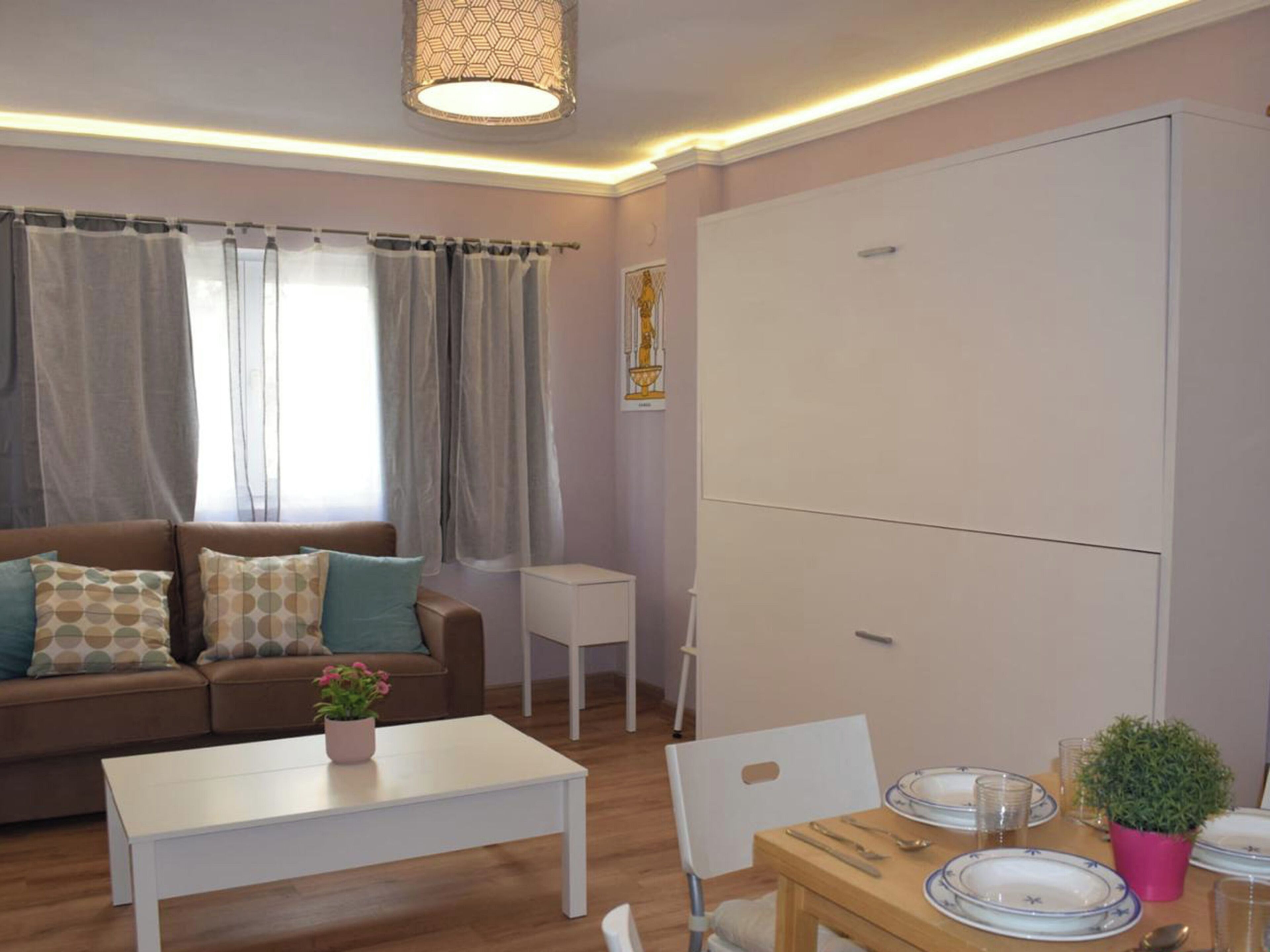 Basic Studio | Living area